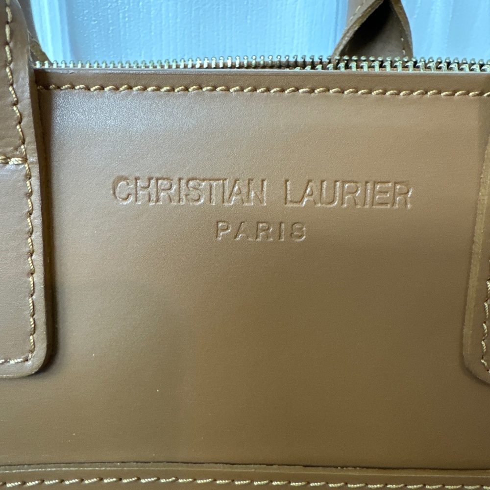 Like new purse